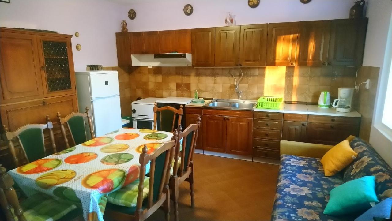 Apartment Vidas Kampor ภายนอก รูปภาพ